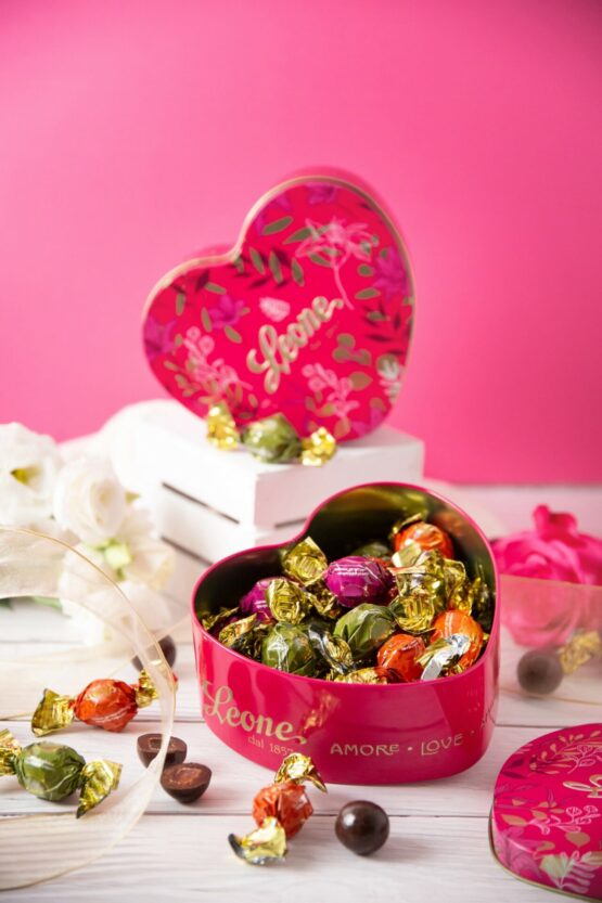 Dark Chocolate coated Mixed Jellies Heart Tin - Image 2